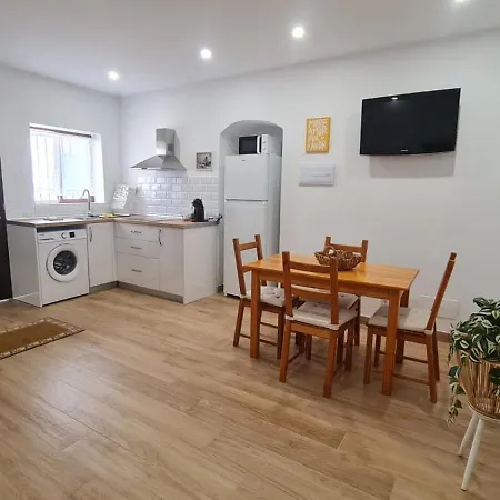 Casa Julita ארונה